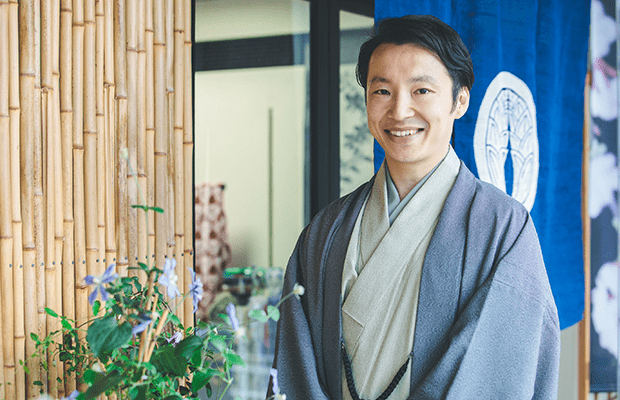 山﨑嘉大が三代目社長に就任